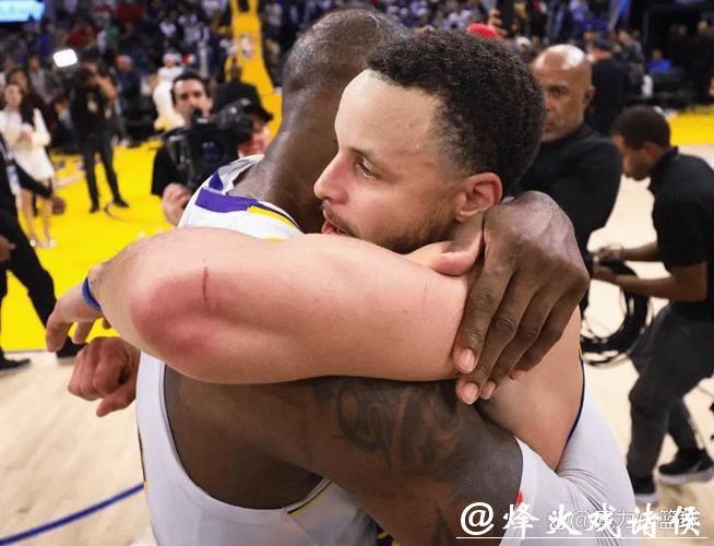 詹姆斯31+10库里38分里夫斯绝杀 湖人险胜勇士 詹姆斯31+10库里38分里夫斯绝杀 湖人险胜勇士