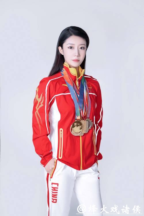 齐梦瑶把短道当“围棋”下得太狠了，中国队还只靠蛮劲吗？