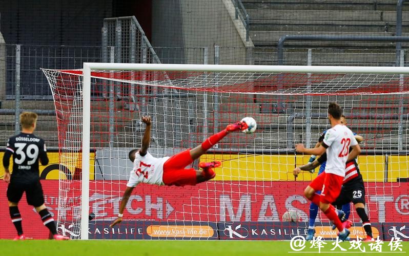 德甲：维尔纳上演“帽子戏法” 莱比锡重返前三